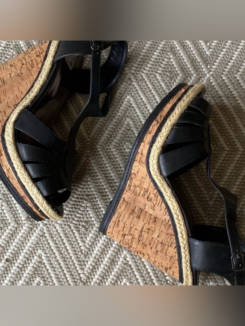 Charles David black platform wedge sandals Sz 6
